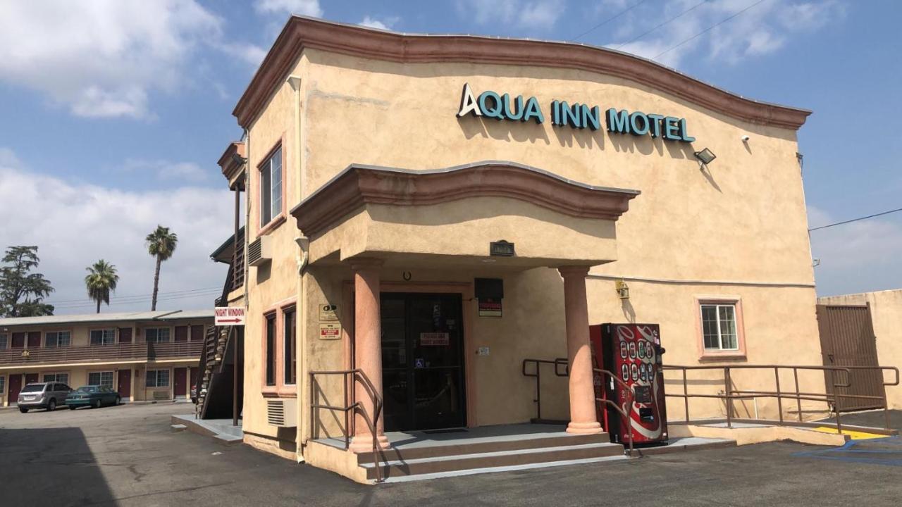 Aqua Inn Motel - B&B