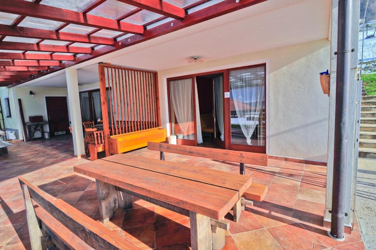 Tourist Farm Pri Kafolu - Ferienwohnung Tolmin