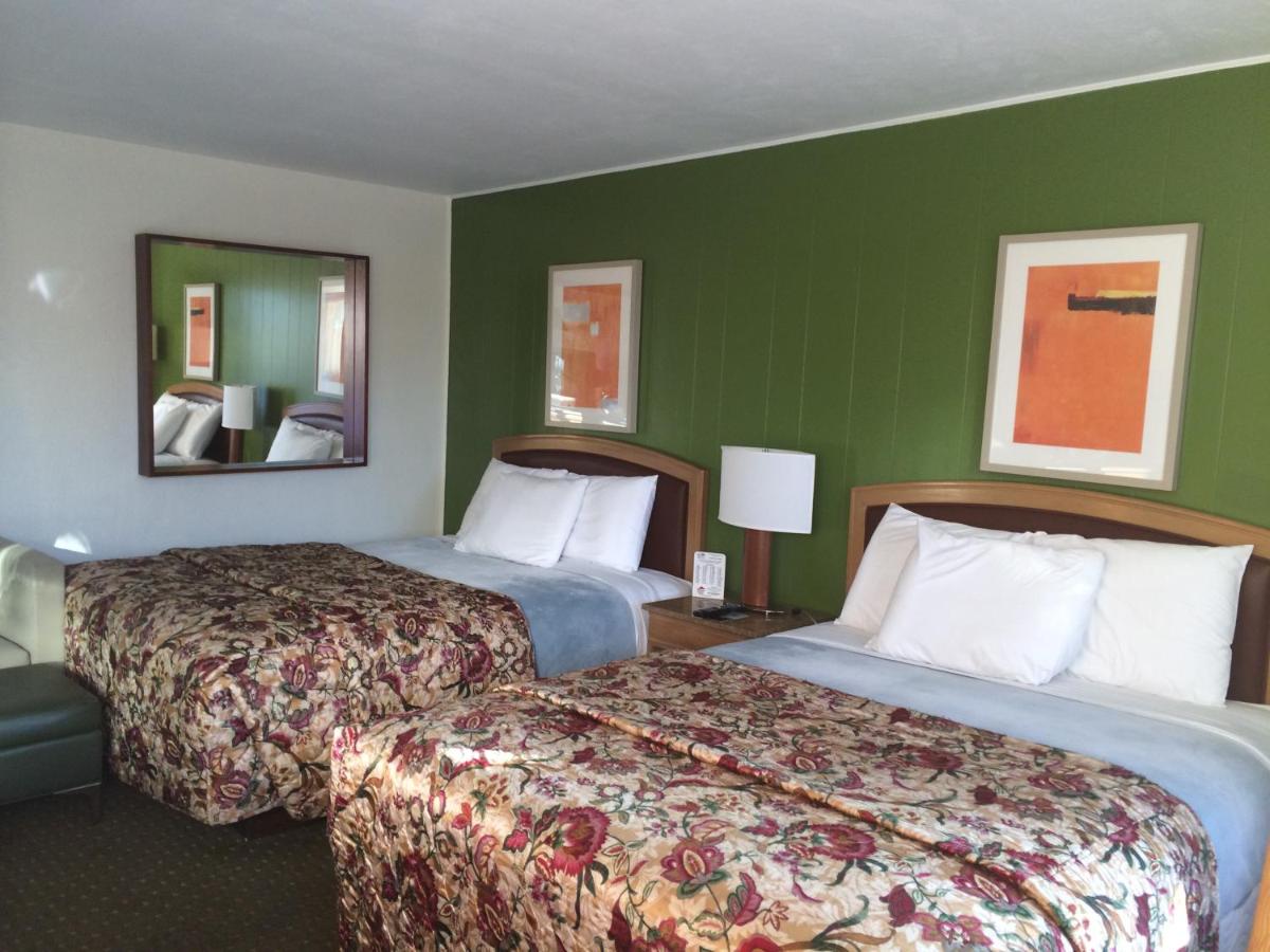 Double Room with Two Double Beds - Smoking