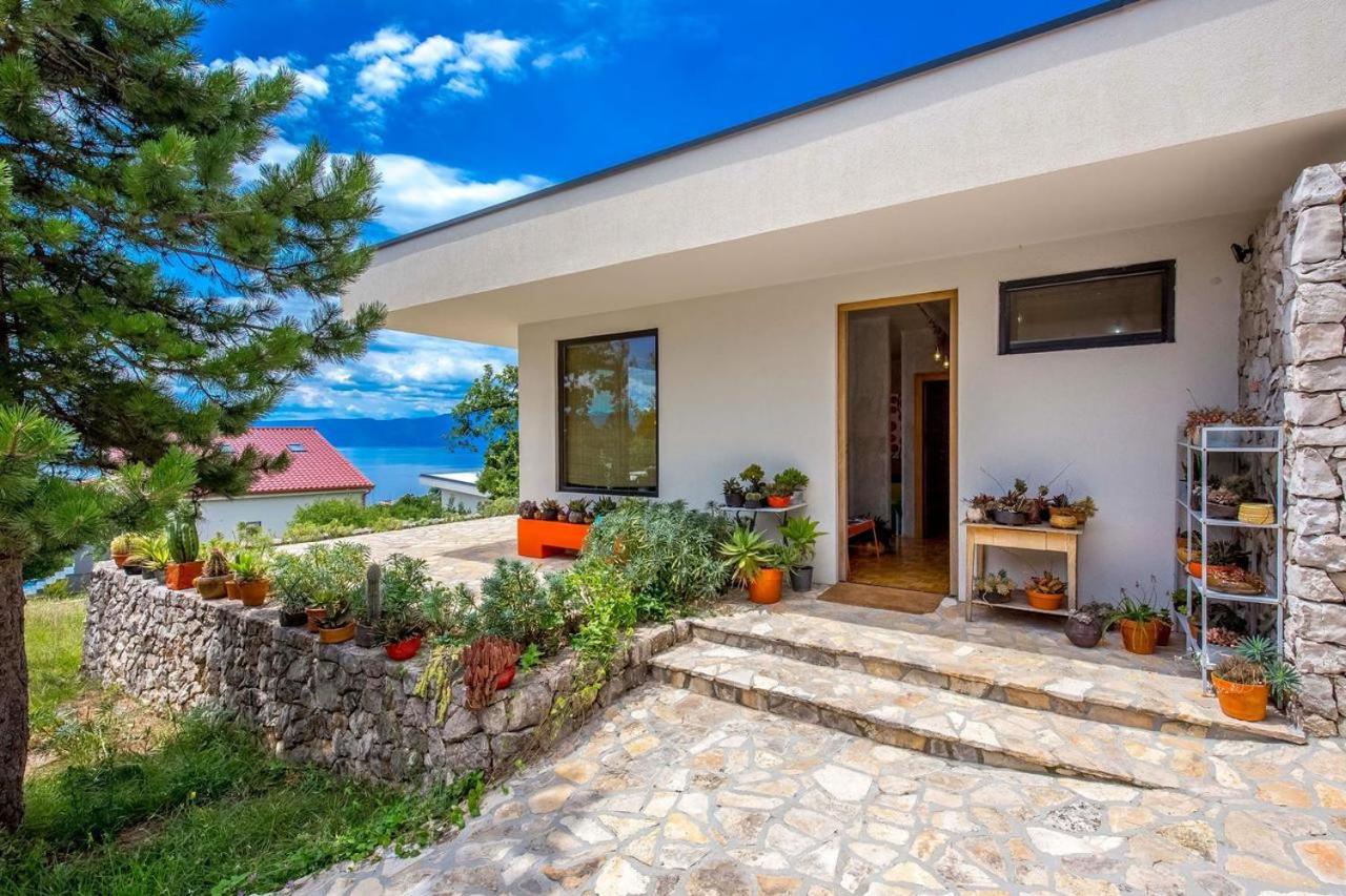 Villa Orange, small house in a pine forest - B&B