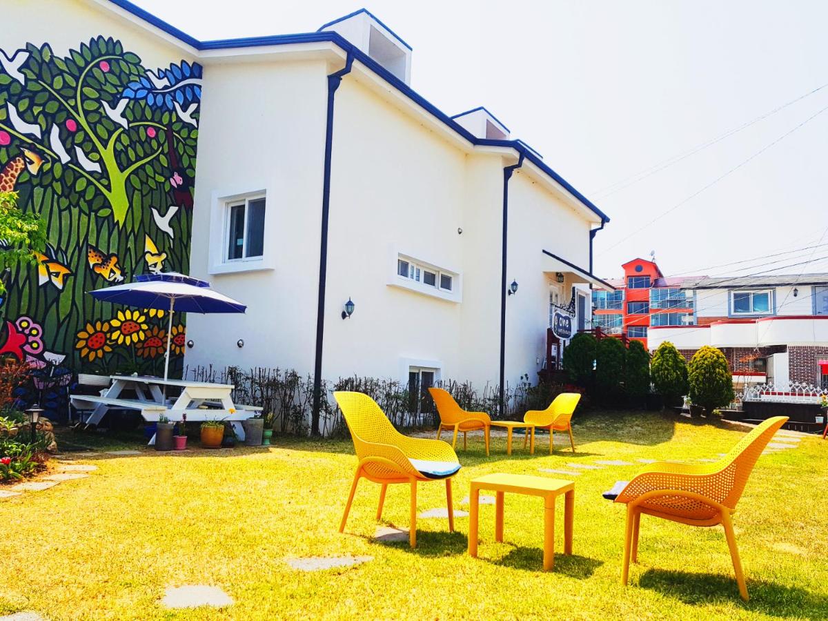 Tongyeong One Guesthouse - B&B