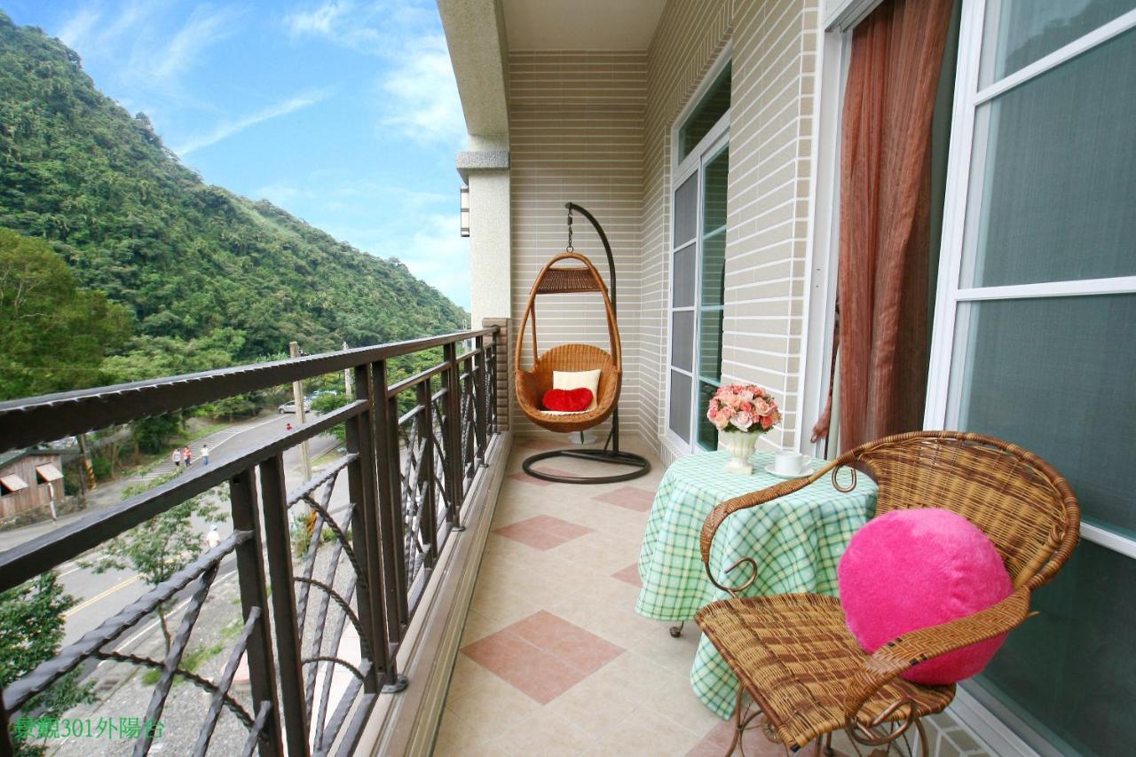 Queen Room with Balcony