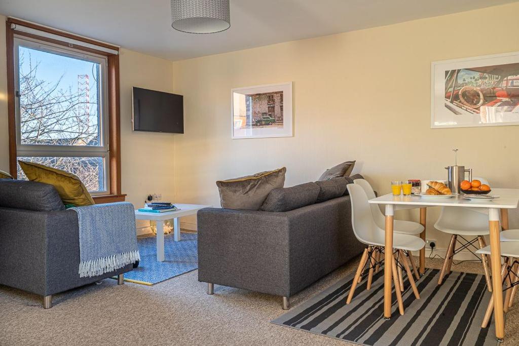 B&B Dundee - Broughty Ferry Apartment - Bed and Breakfast Dundee
