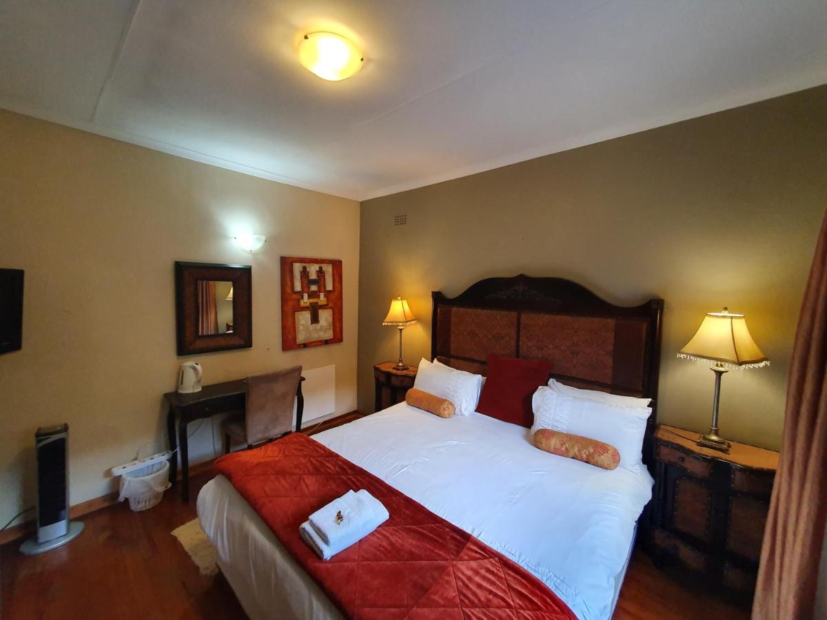 Luxury Family Room (3 Guests) 