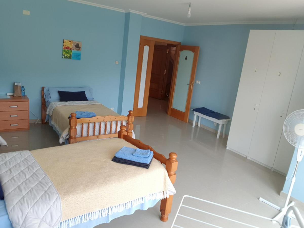 Basic Driepersoonskamer met Gedeelde Badkamer