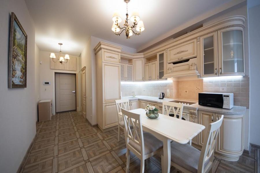 Stylish Panoramic apartments Dnipro Sail riverside - B&B
