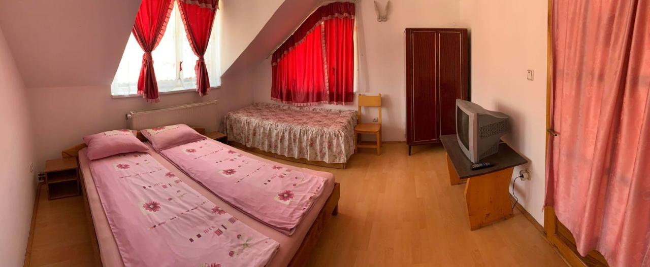 Triple Room with Private External Bathroom