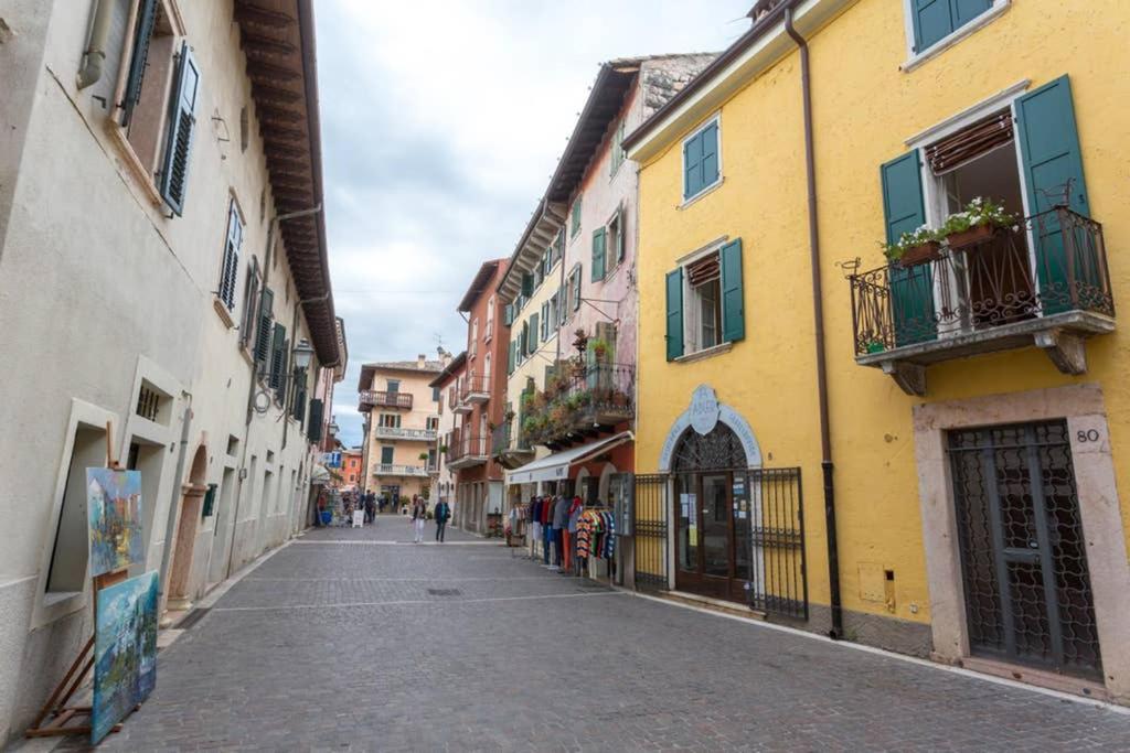 ELEGANTE APPARTAMENTO IN CENTRO - Chambres d’hôtes