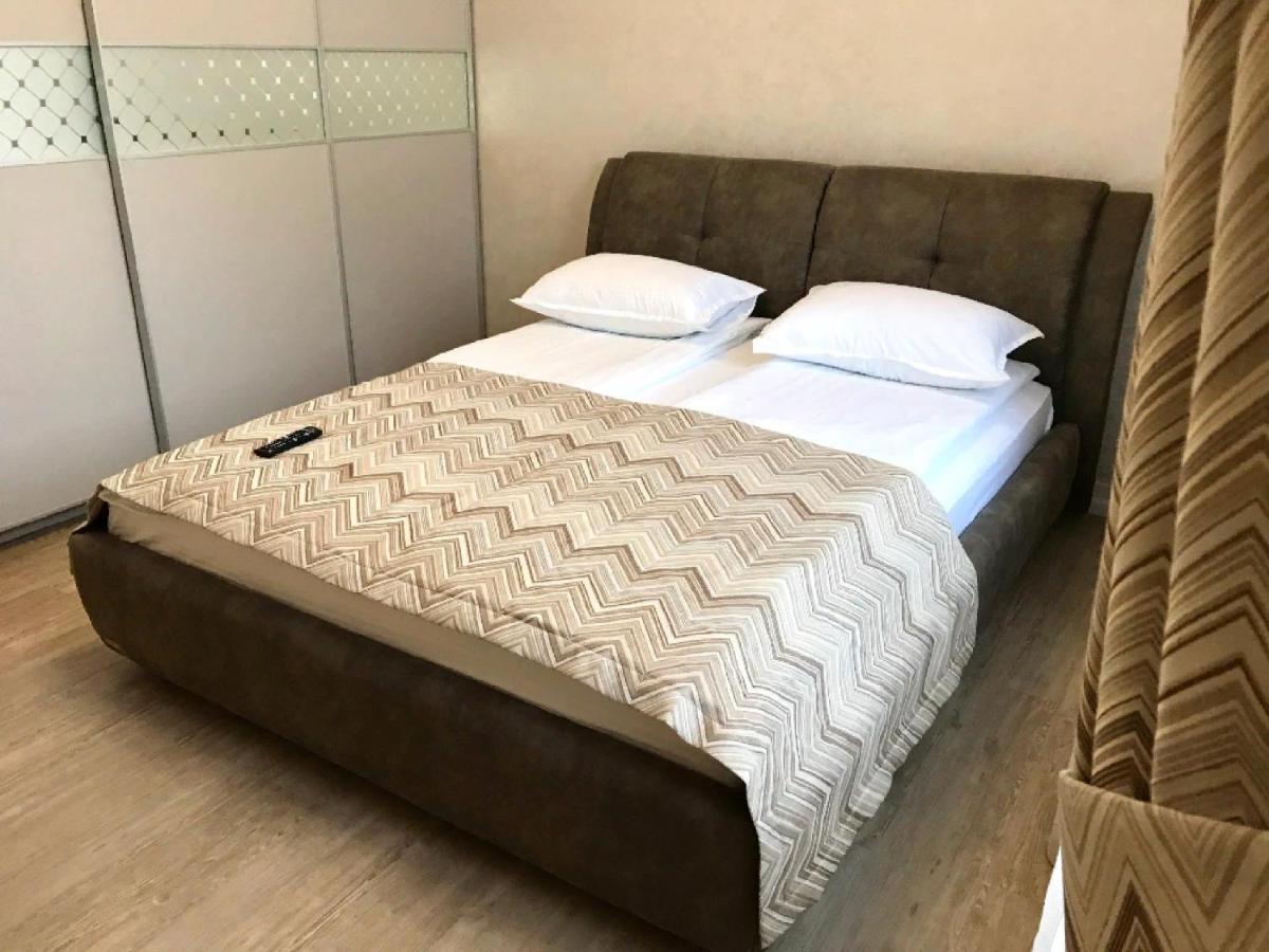 B&B Užhorod - Apartment Sweethome 2 FREE PARKING - Bed and Breakfast Užhorod