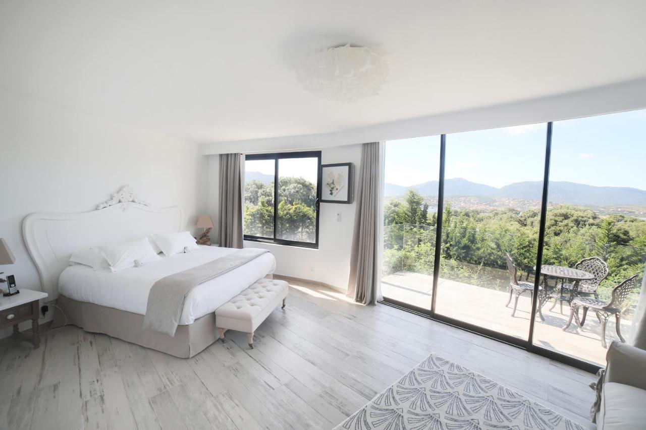 Family Room with Sea View