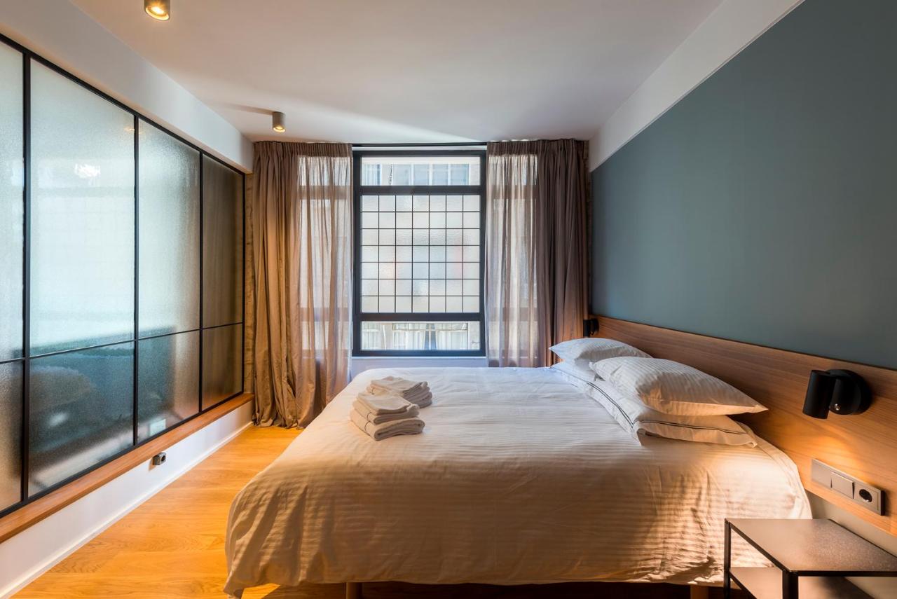 One-Bedroom Superior Apartment with City View