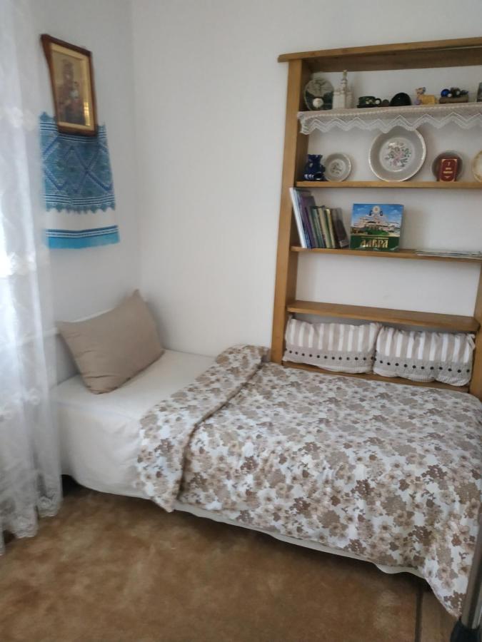 Economy Triple Room with Shared Bathroom