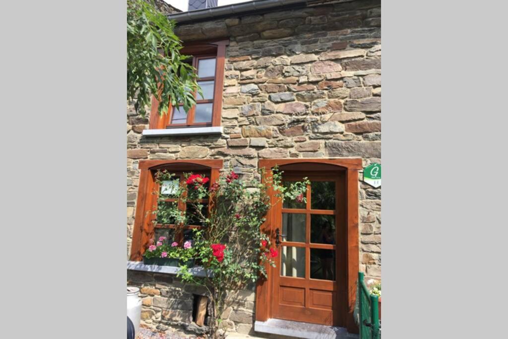 B&B Vresse-sur-Semois - Vieux Logis een prachtige Ardeense vakantiewoning - Bed and Breakfast Vresse-sur-Semois