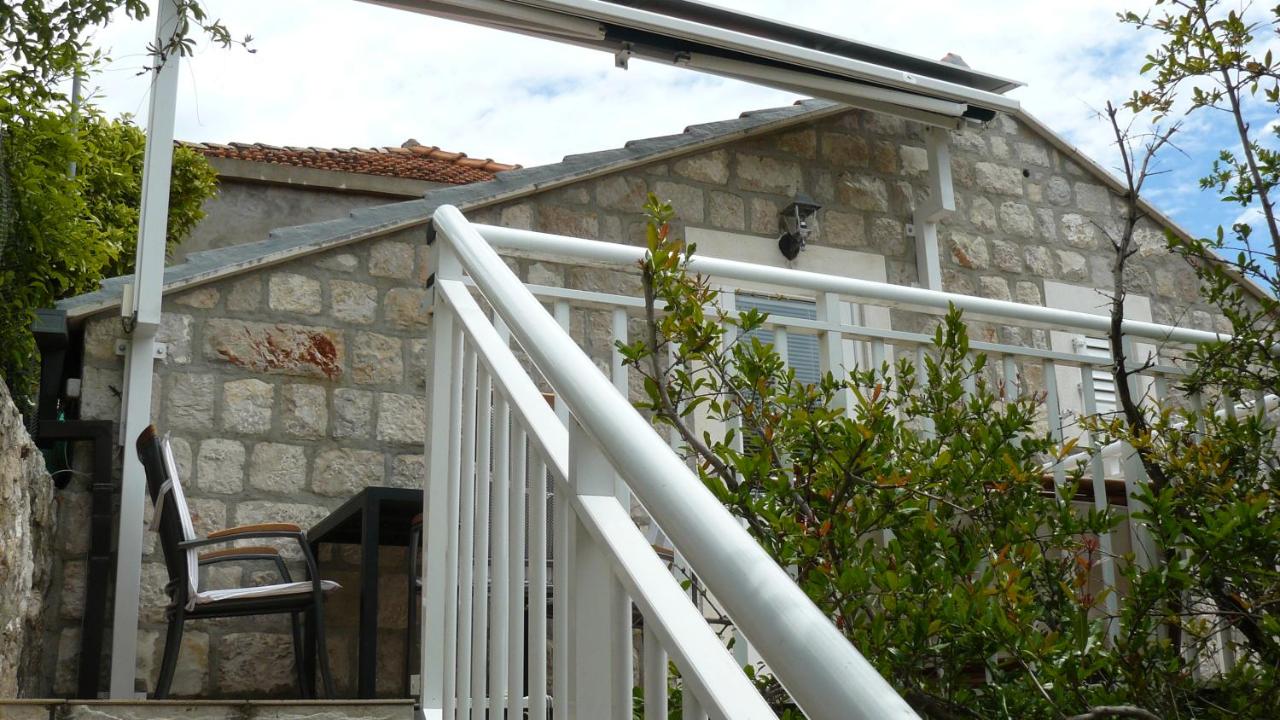 One-Bedroom Apartment with Balcony and Garden View - Attic