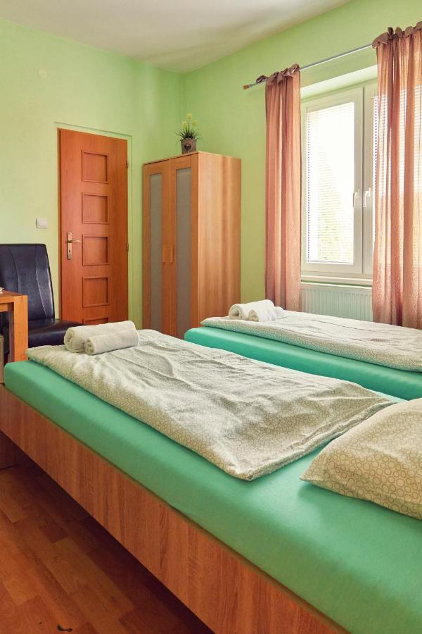 Standard Twin Room with Garden View