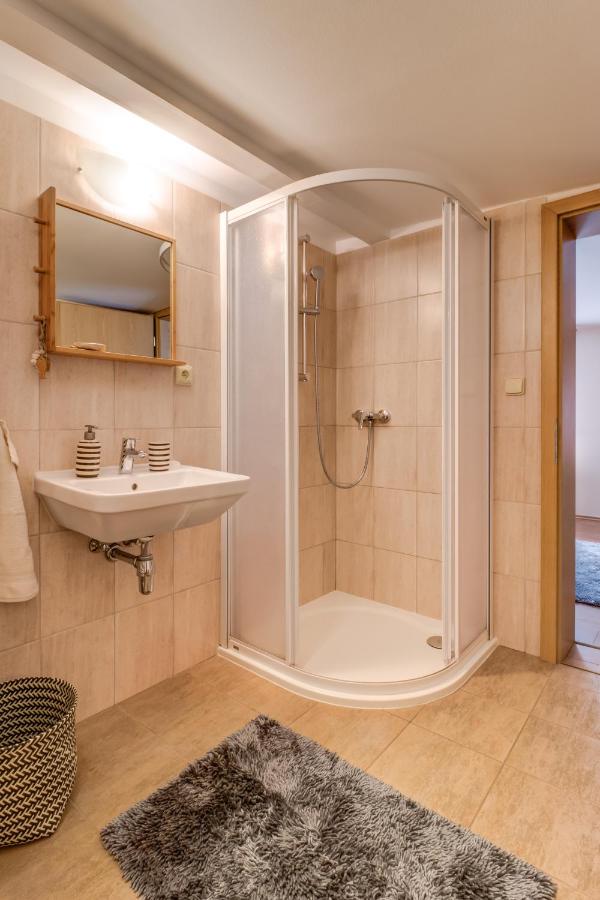 Habitación Familiar con baño 