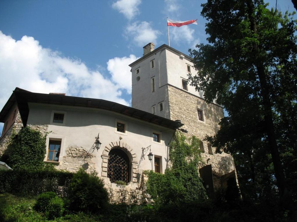 Zamek Korzkiew - Bed and Breakfast