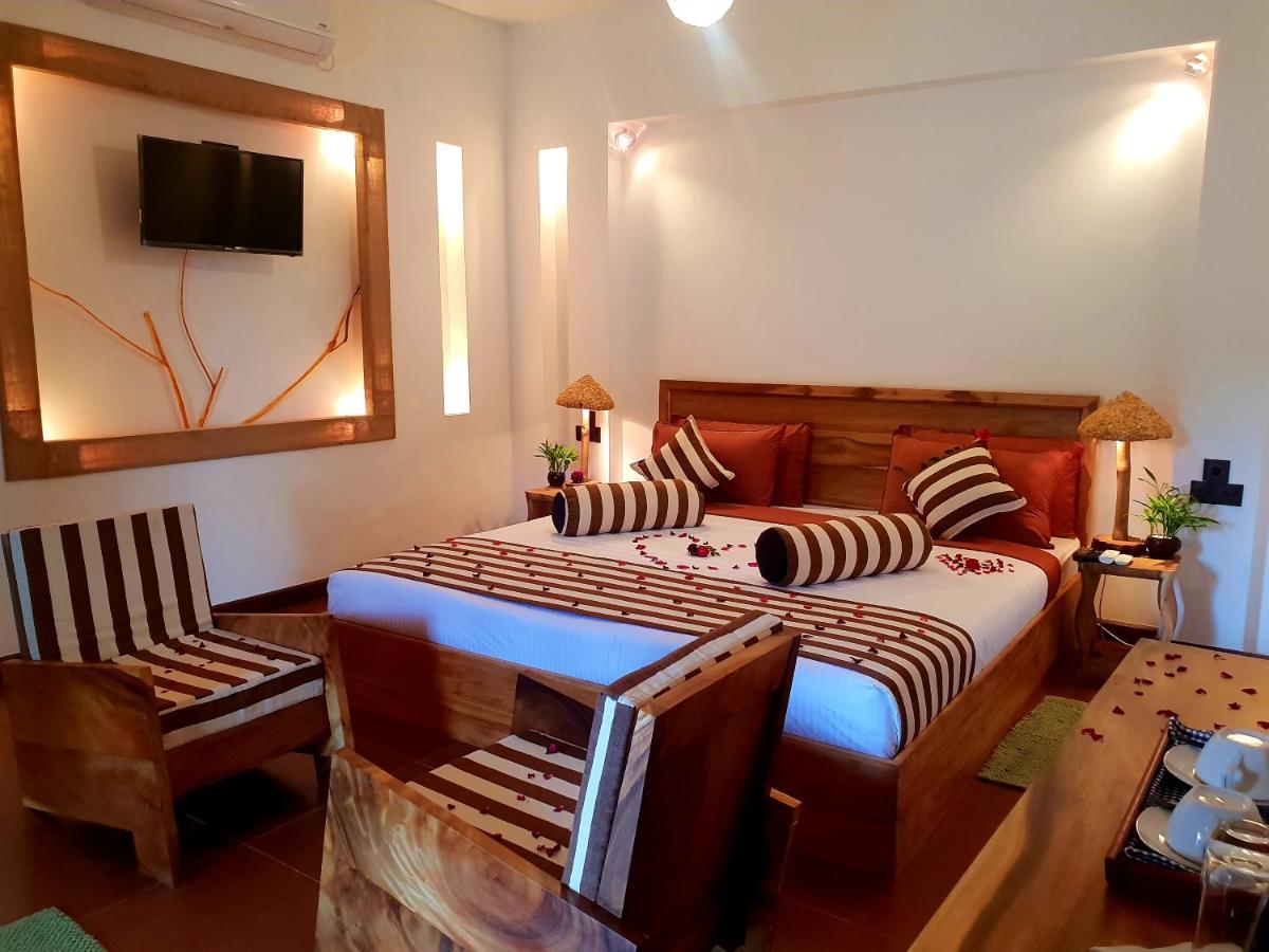 King Room with Mountain View