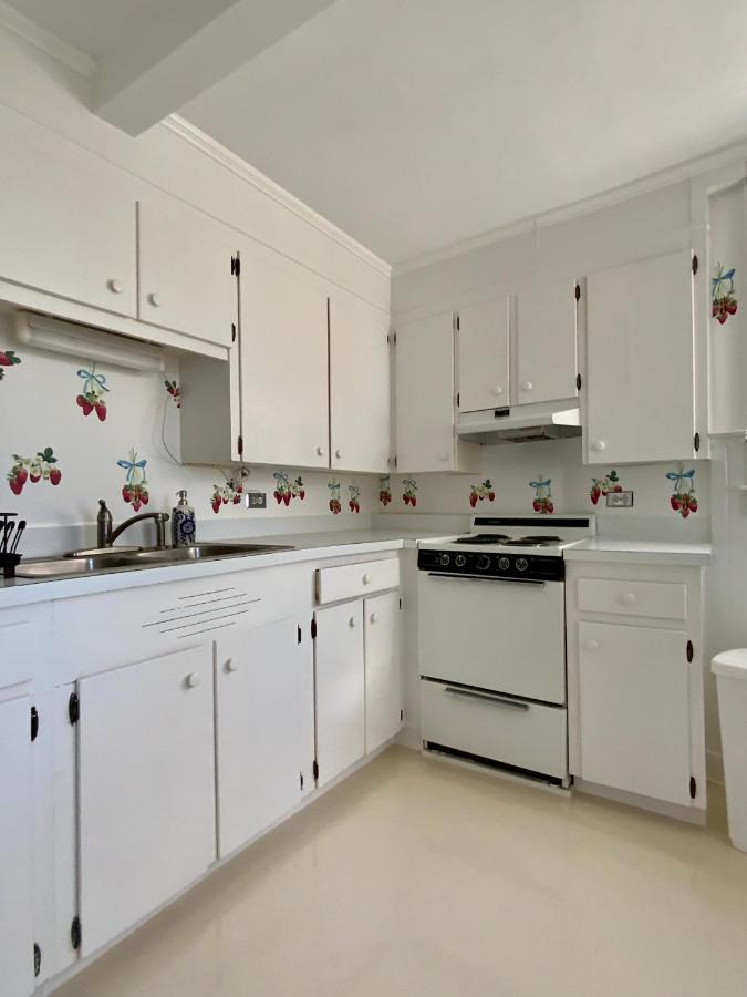 Apartment with Garden View