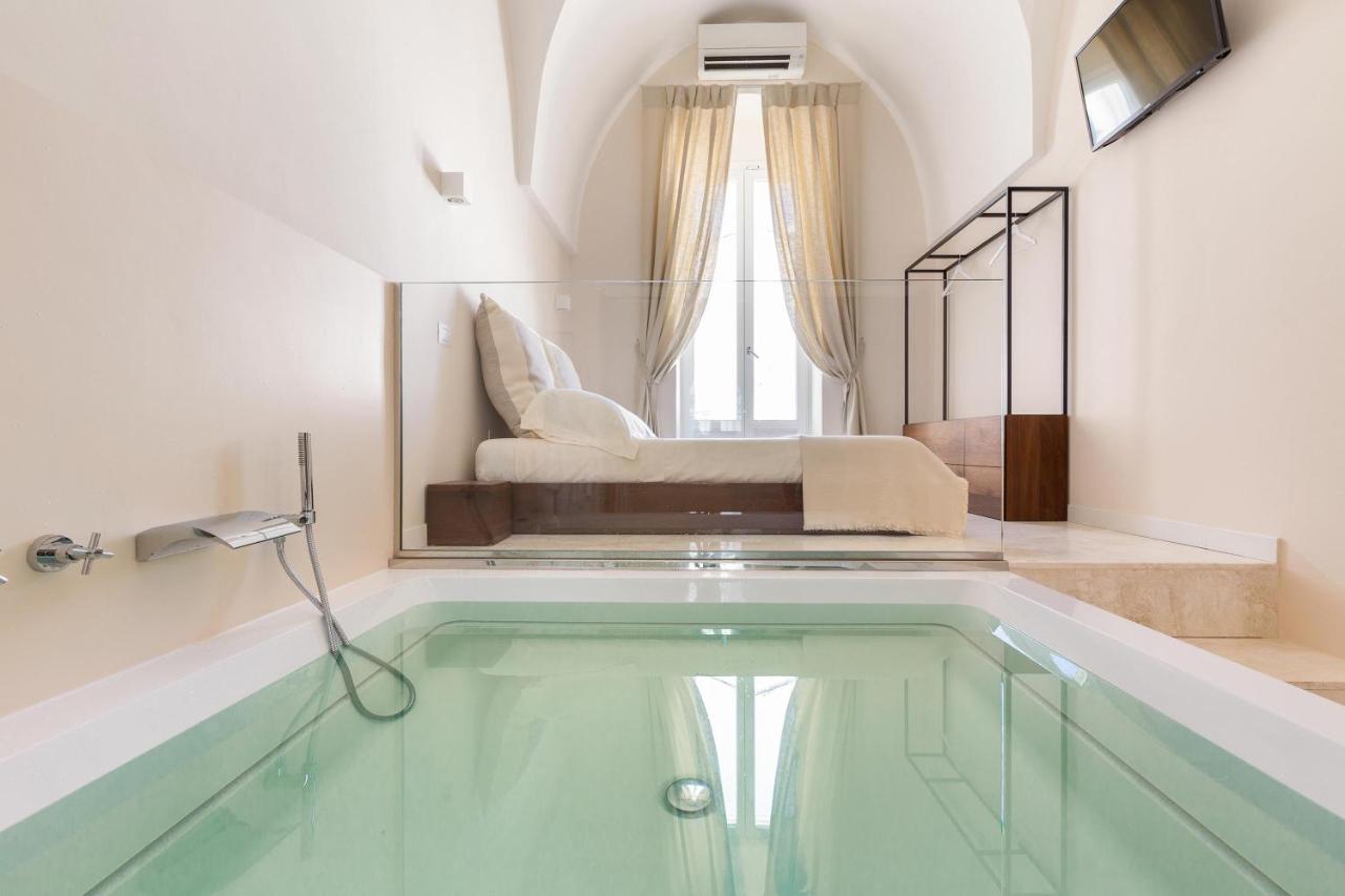 King Room with Spa Bath