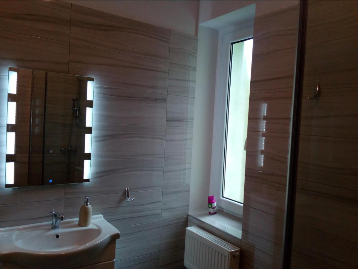 Apartment mit Balkon