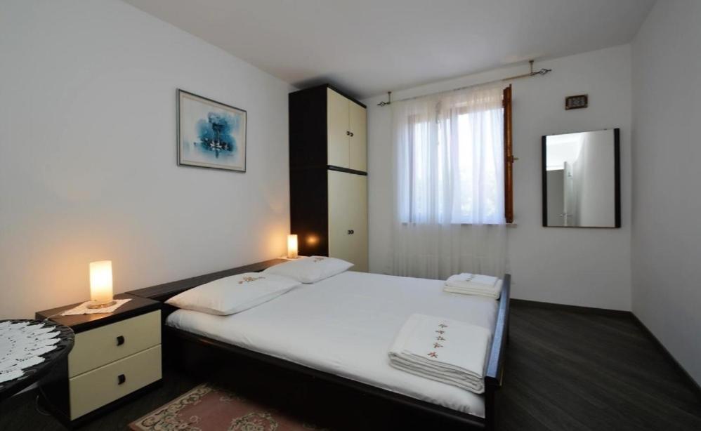 Apartman Dinka - Chambres d’hôtes Mali Lošinj