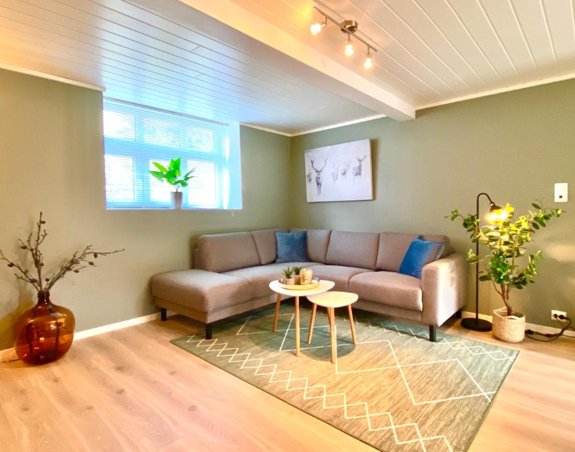 Villa Lovise Riverside - B&B Stranda