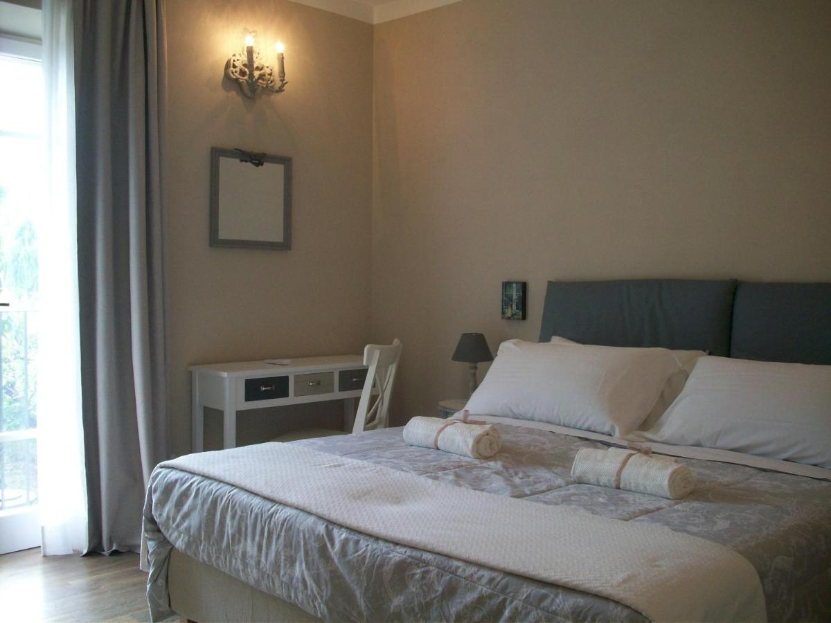 Deluxe Double or Twin Room with Lake View