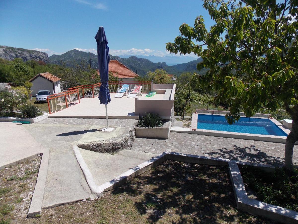 Konoba - Ferienwohnung Cetinje