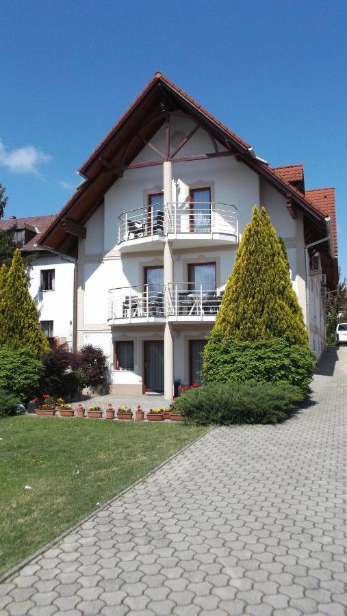 Anita Apartmanház - Ferienwohnung Balatonfüred