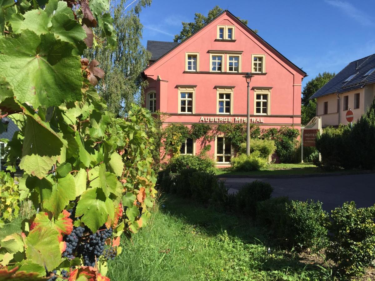 B&B Freiberg - Wein-Hotel Auberge Mistral - Bed and Breakfast Freiberg