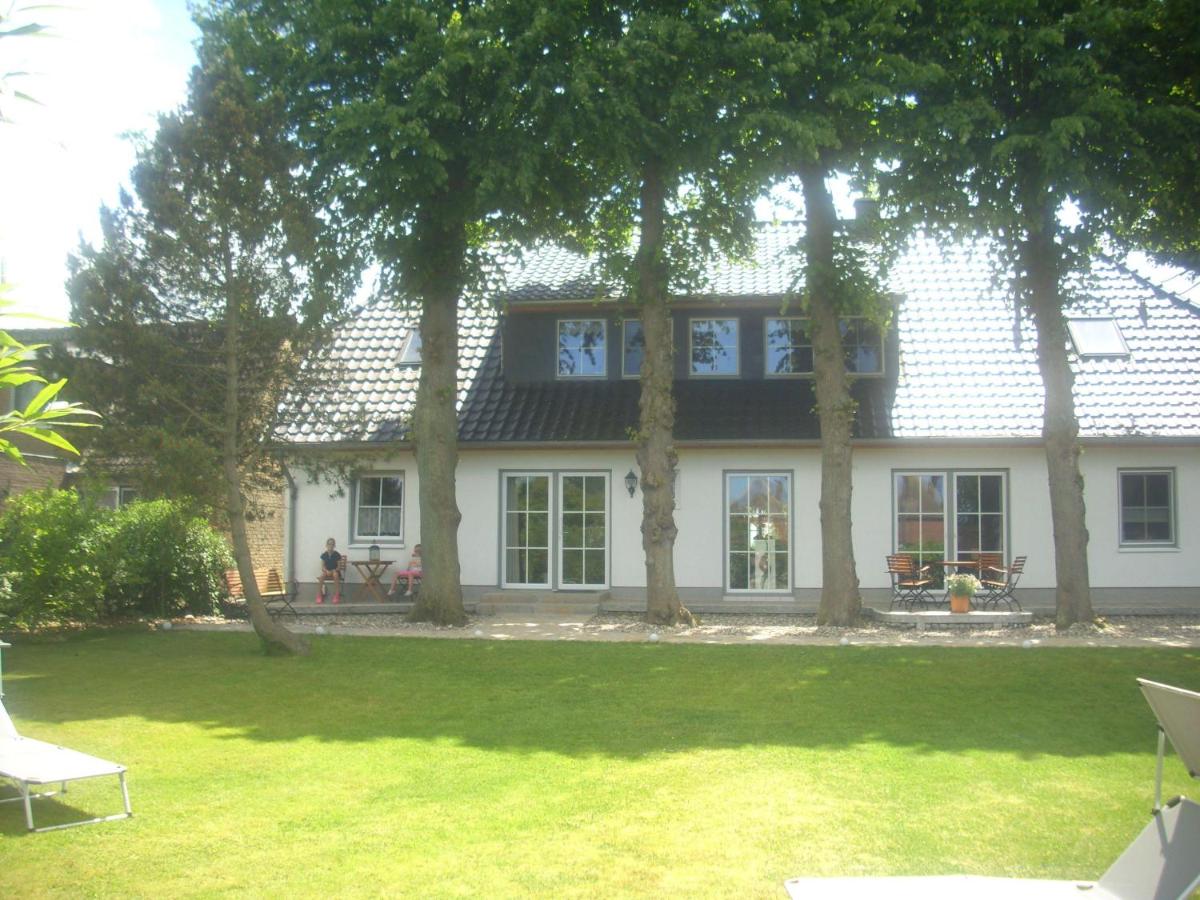 B&B Kopendorf - Haus-am-Dorfteich-Kopendorf-Wohnung-2 - Bed and Breakfast Kopendorf