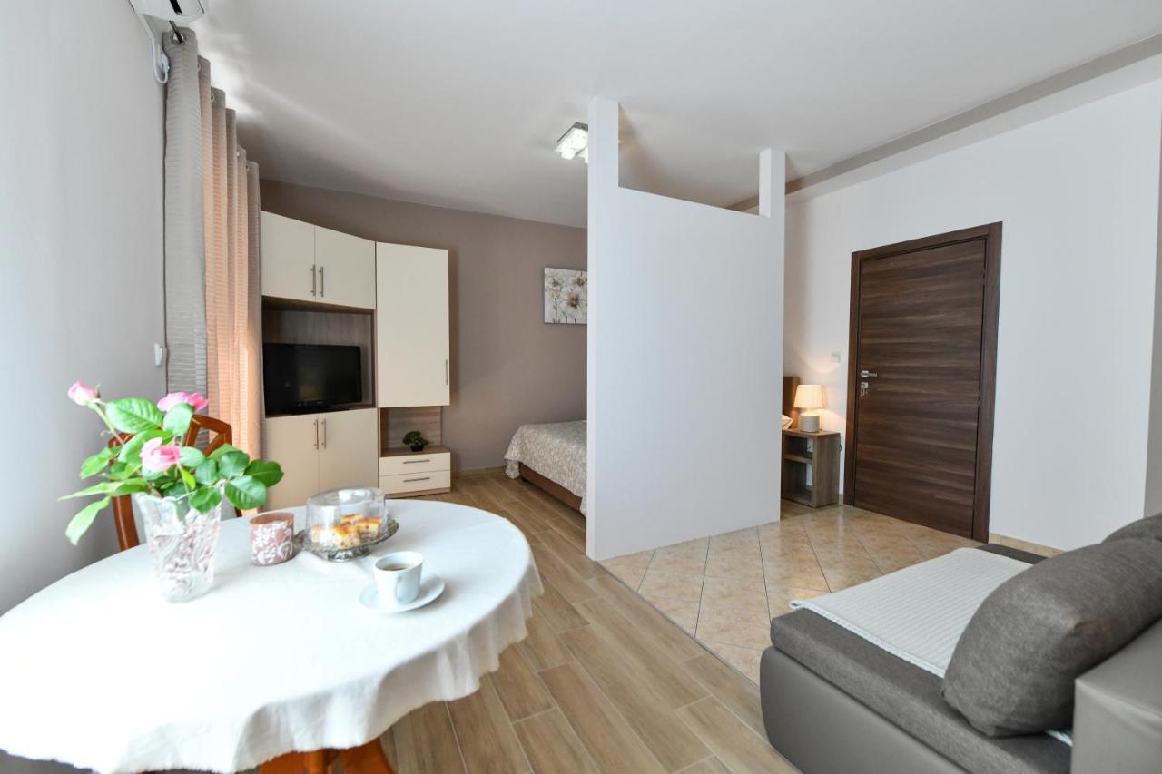 B&B Vodice - Apartments Vila Miranda - Bed and Breakfast Vodice