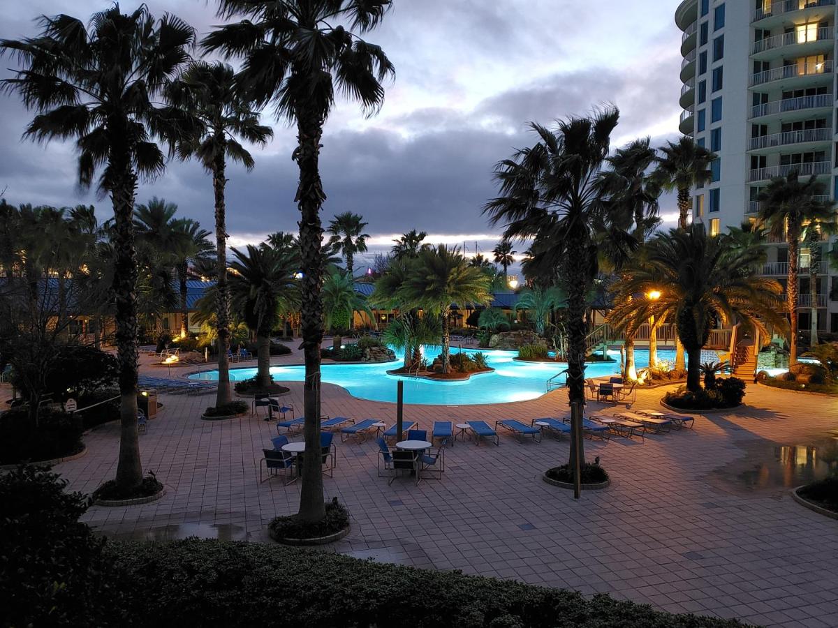1215 A Slice of Heaven - Destin! Pool View! - Chambres d’hôtes Destin