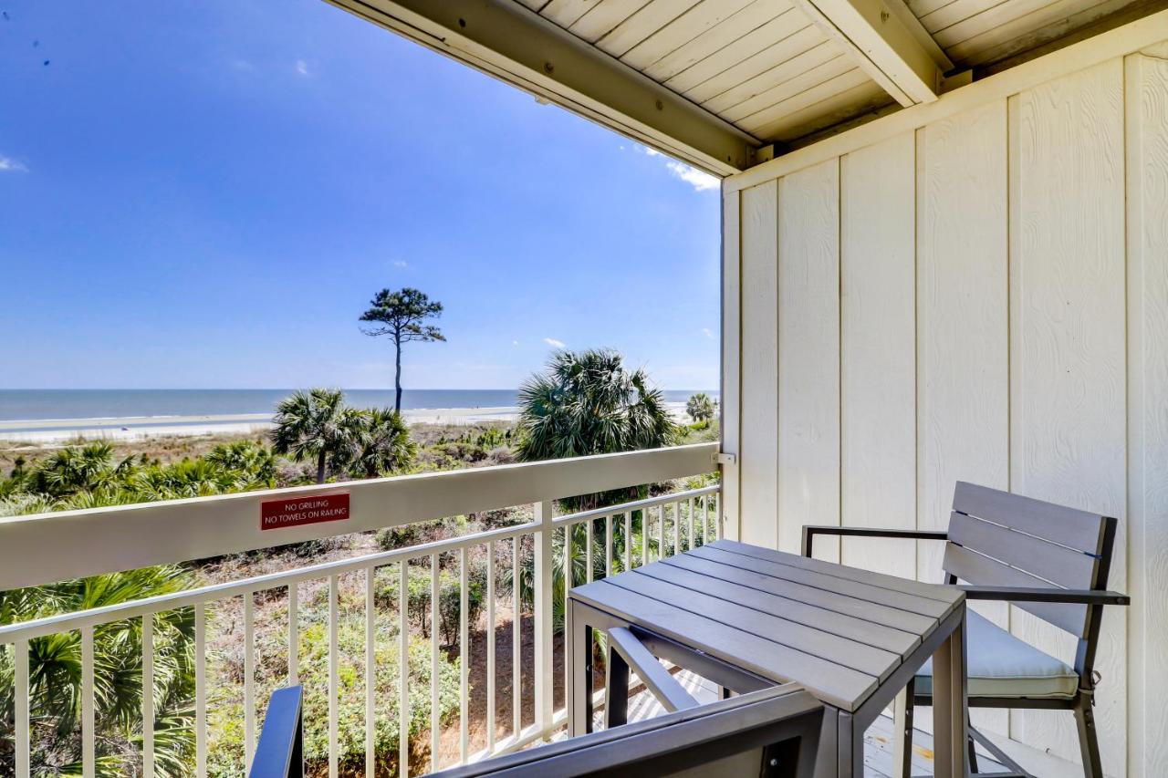 Breakers 215 - B&B
