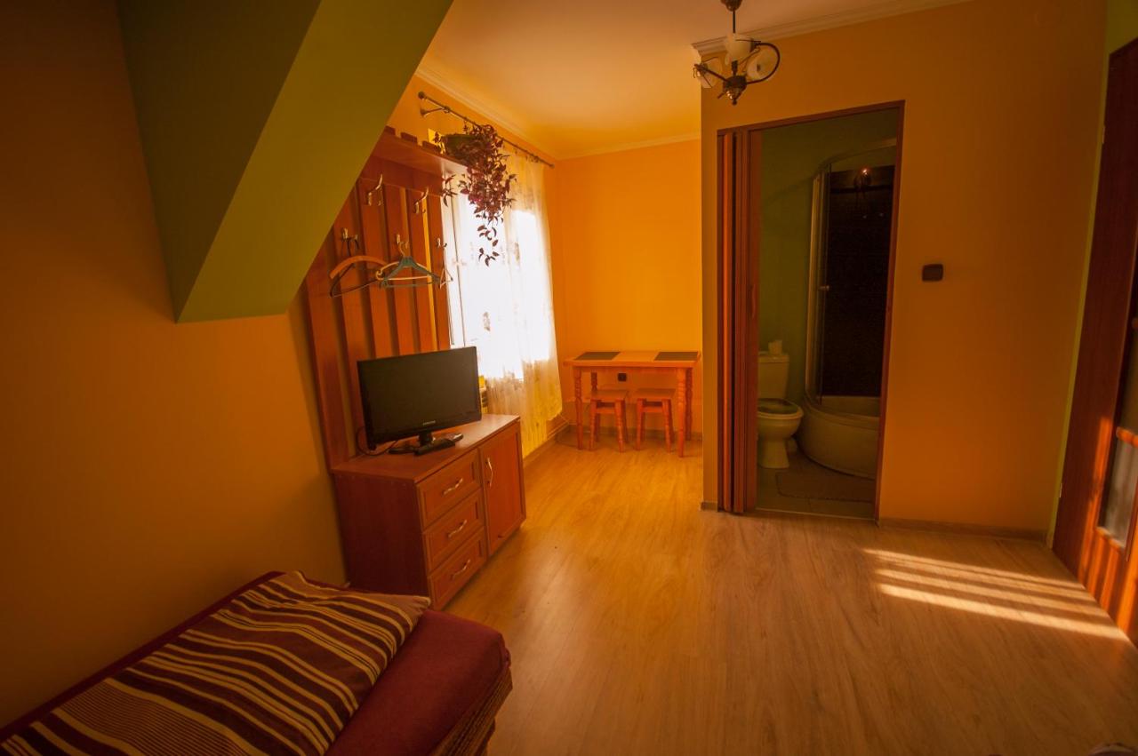 Twin Room with Private Bathroom