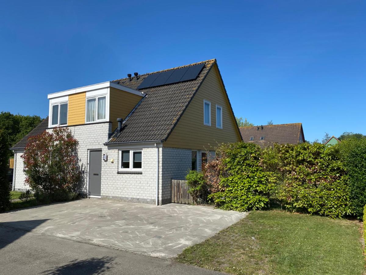 B&B Wemeldinge - Oesterbaai 35 - Bed and Breakfast Wemeldinge