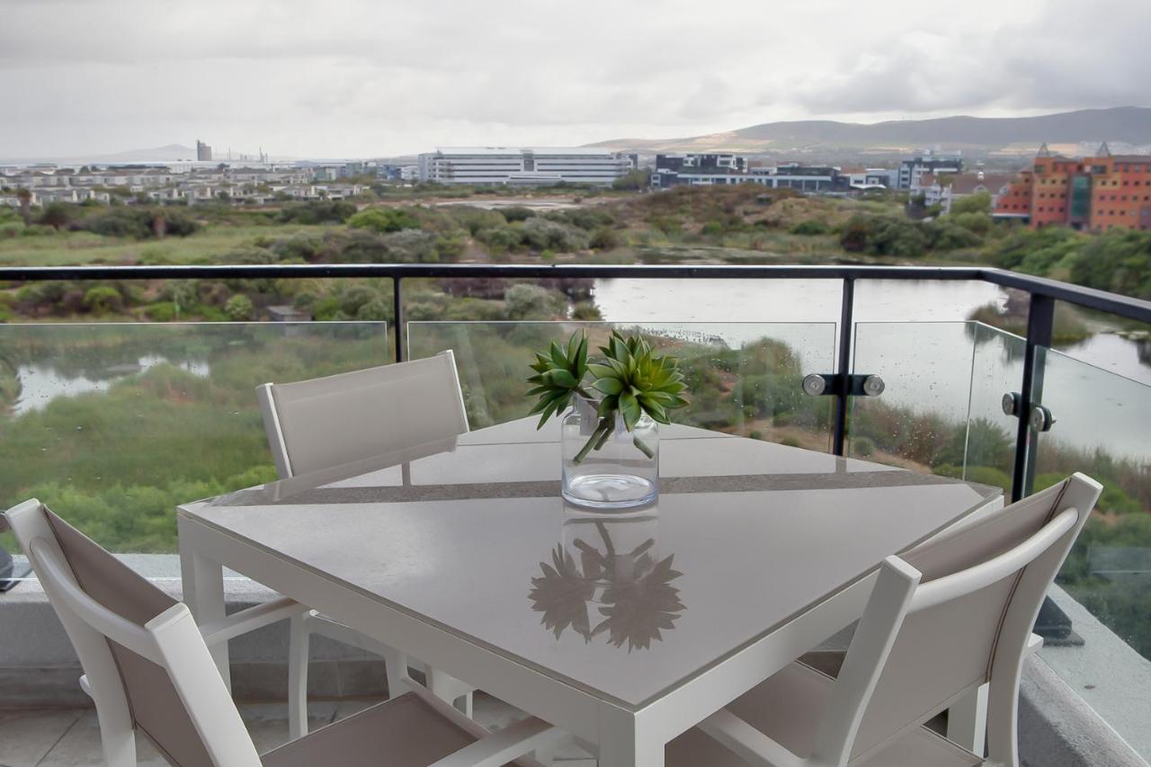 B&B Cape Town - Waters Edge Apartments - Bed and Breakfast Cape Town