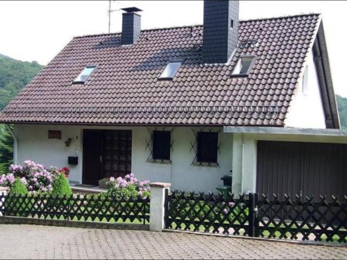 B&B Hessisch Oldendorf - Ferienwohnung Waldruhe - Bed and Breakfast Hessisch Oldendorf