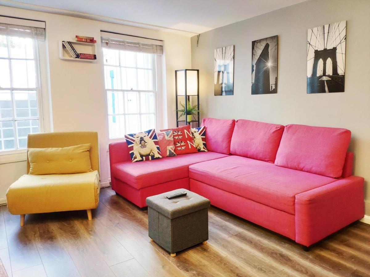 Apartamento de 2 dormitorios con patio

