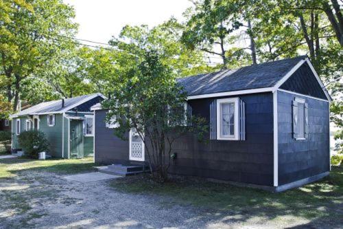 B&B Carp Lake - Cabin #2 - M Den cabin - Bed and Breakfast Carp Lake