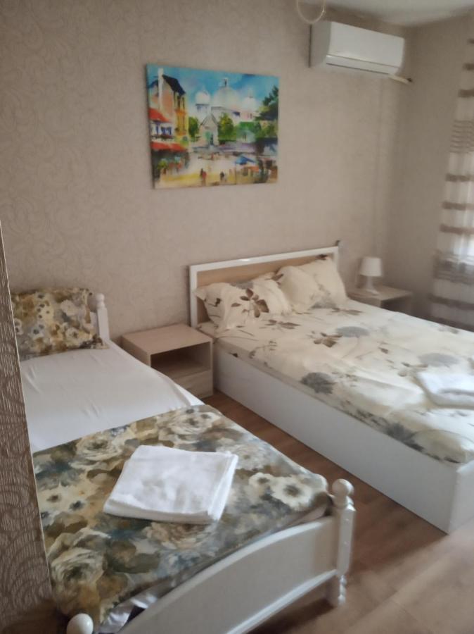 Economy Triple Room