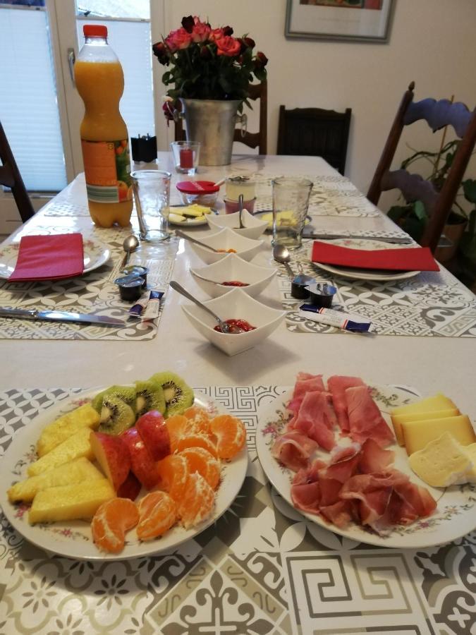 Chez Cathy chambre chez l'habitante - B&B Bramois