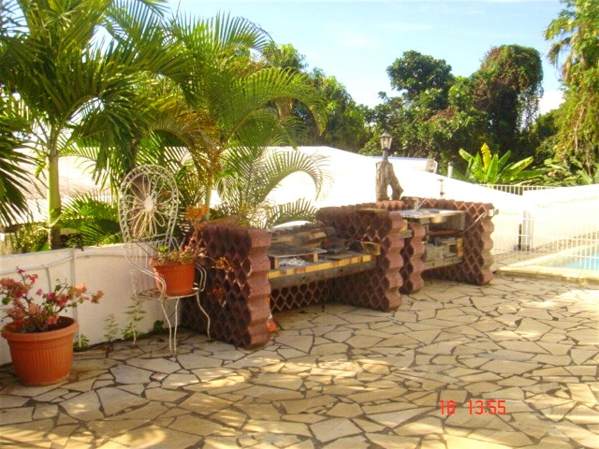 Appartement élégant à Bois De Nèfles, Saint Paul avec jacuzzi. - B&B Bois de Nèfles