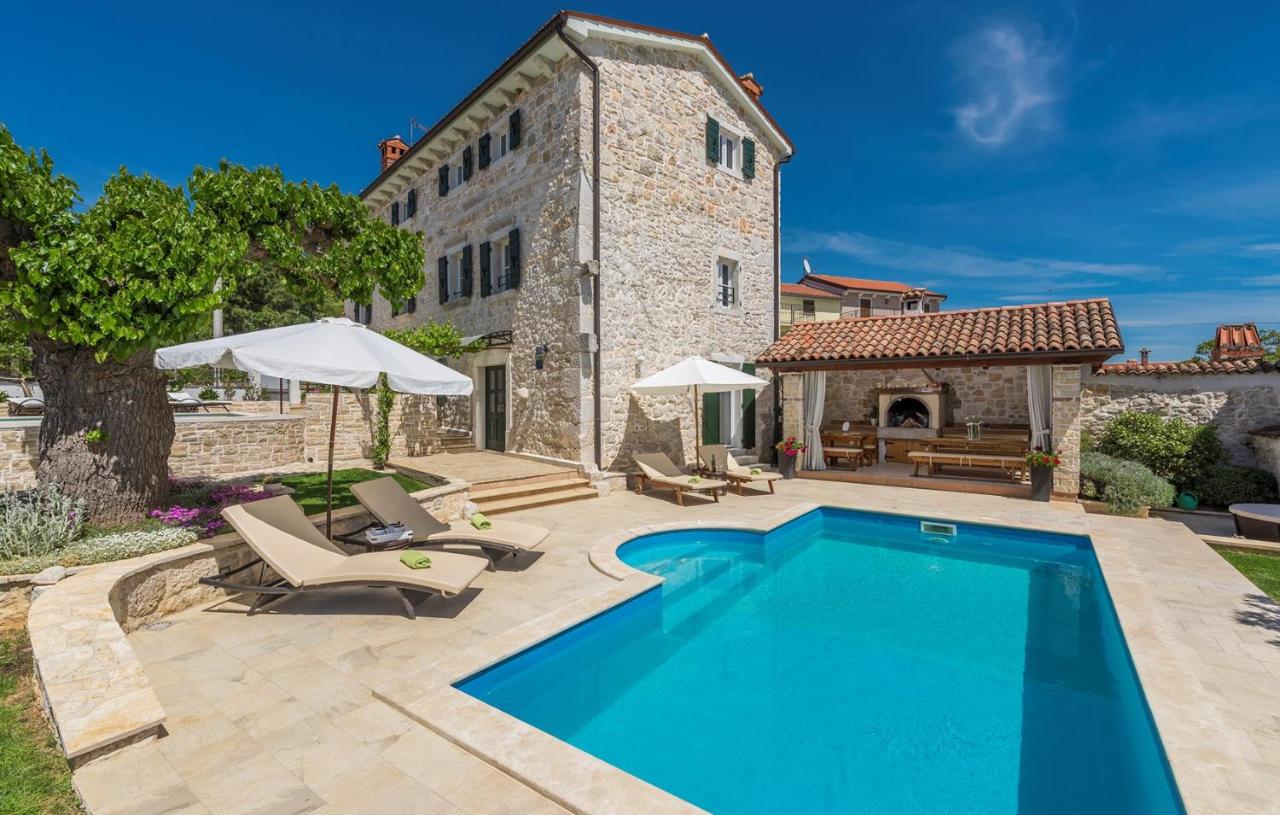 B&B Dračevac - Beautiful Stone House - Villa Parentium with Private Pool - Bed and Breakfast Dračevac