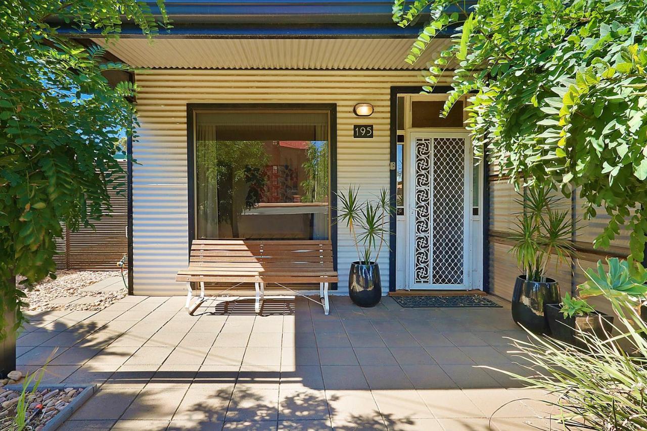 B&B Broken Hill - Townhouse 3 - Bed and Breakfast Broken Hill