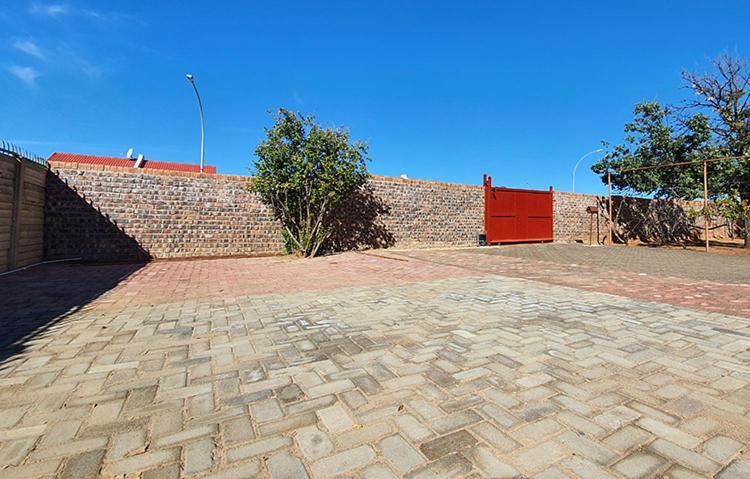 Genesis Self Catering Apartments - B&B Bloemfontein