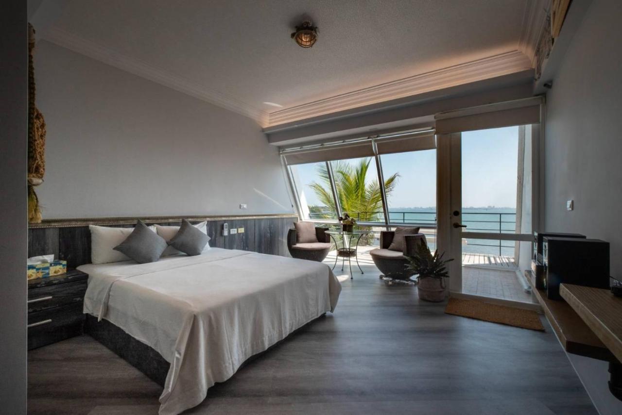 Quadruple Room with Sea View