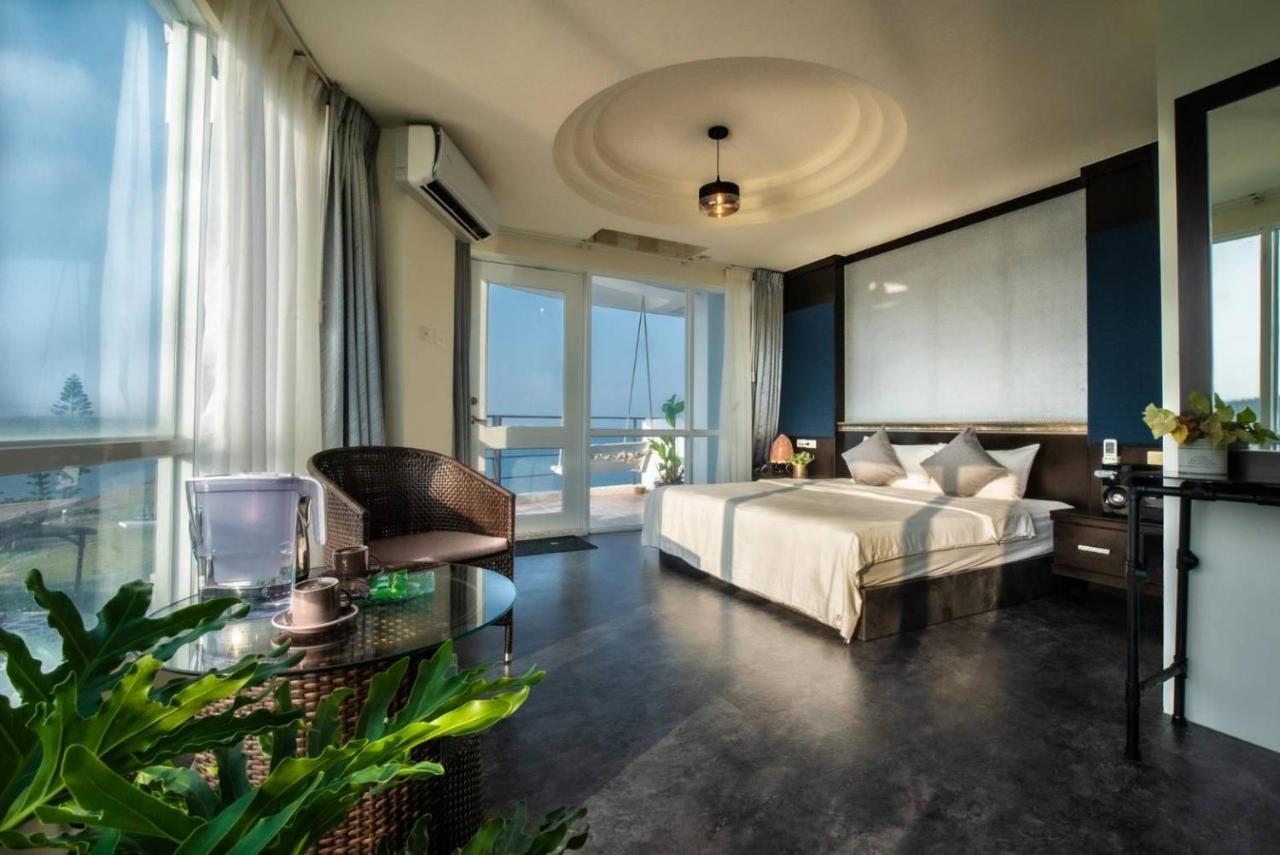 Tweepersoonskamer met Balkon en Uitzicht op Zee