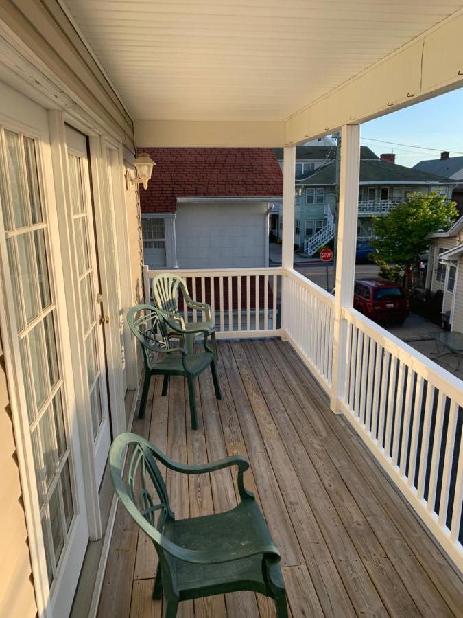 Three Bedroom Three Bathroom Apartment, NO PETS ALLOWED